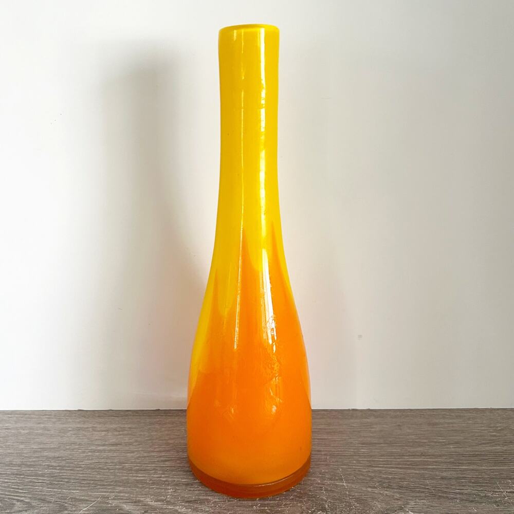VNTG Art Glass Margie’s Garden Vase Hand Blown 12"  Yellow and Orange Flame Glow